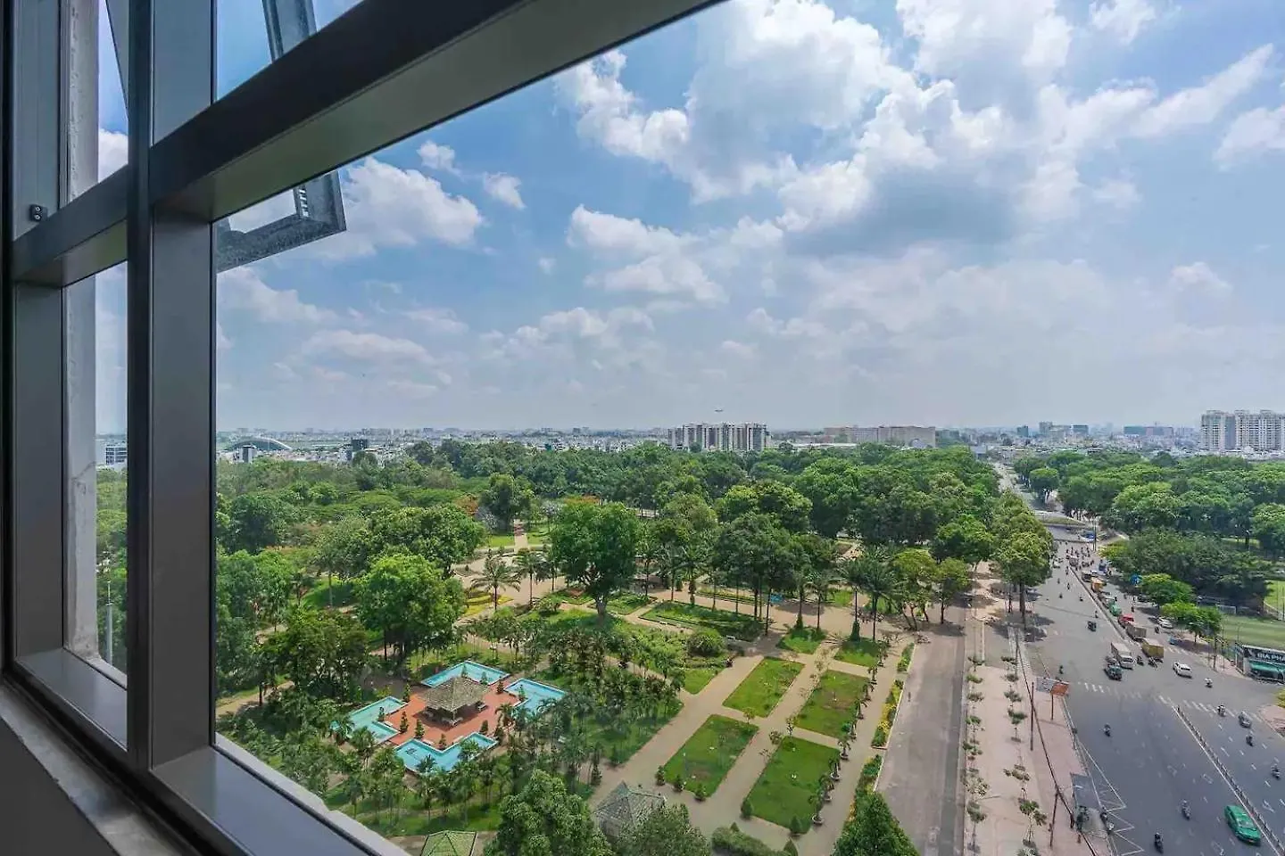 Can Ho Gan San Bay Ho Chi Minh City Vietnam