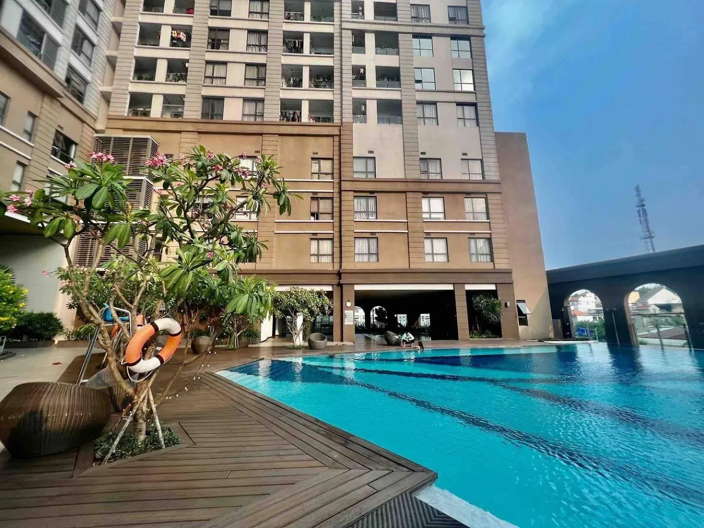 Can Ho Gan San Bay Ho Chi Minh City