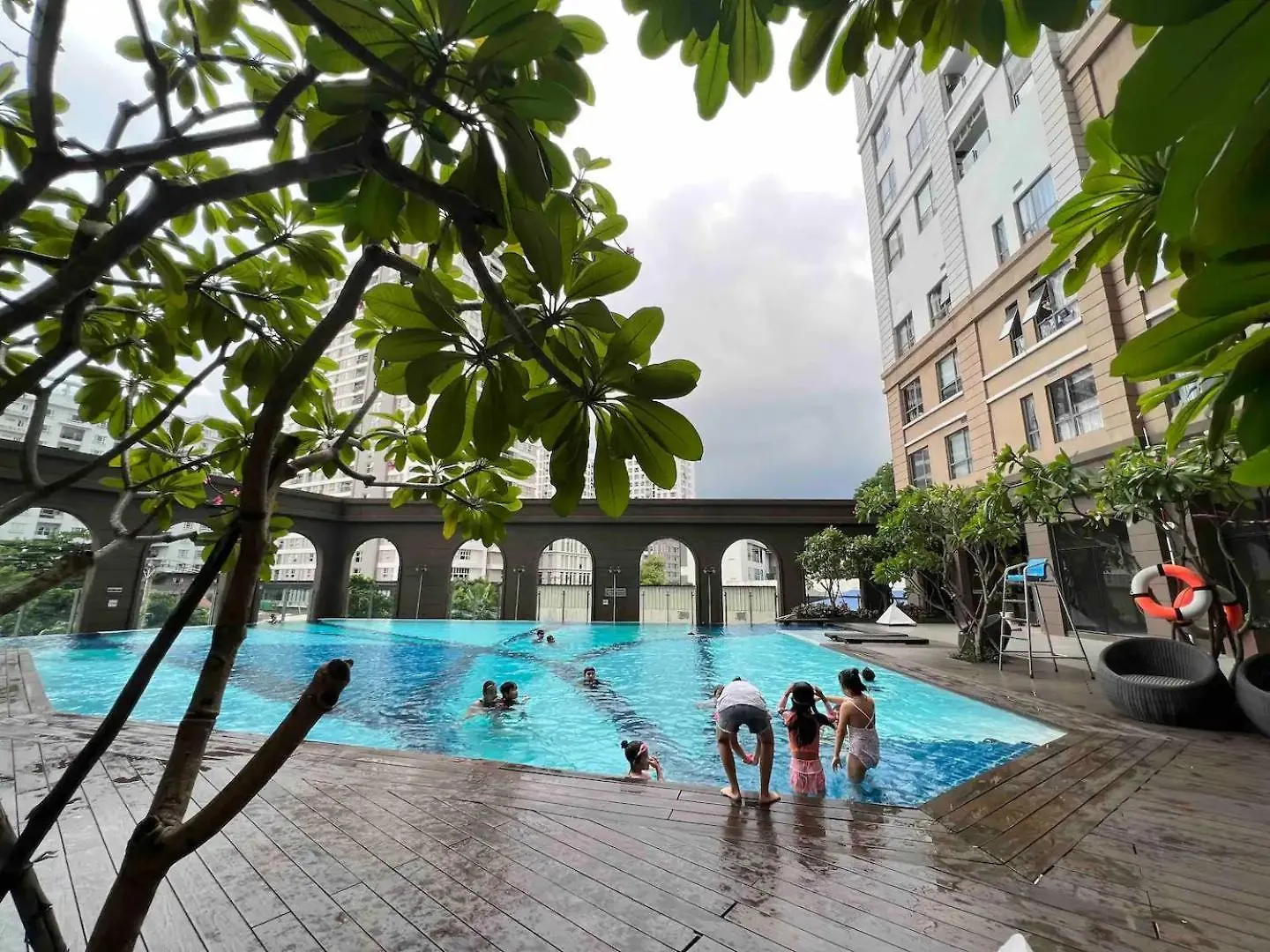 Can Ho Gan San Bay Ho Chi Minh City Apartment